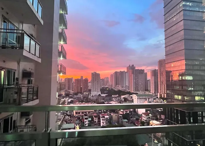Aparthotel Urban Zen Pasay Grandview Tower With Balcony Near Moa, Naia & Makati 4*