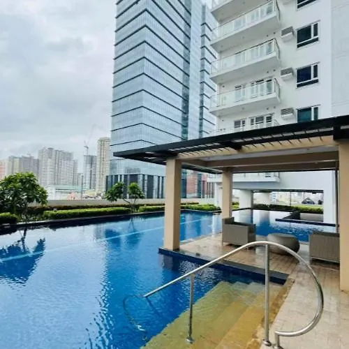 Urban Zen Pasay Grandview Tower With Balcony Near Moa, Naia & Makati 4*